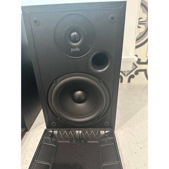 Vintage Polk Audio R20 Speakers Black (Pair) - Picture 2 of 7